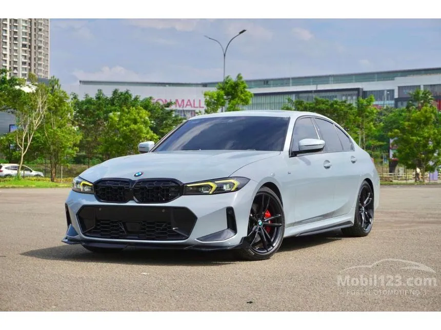 2024 BMW 330i M Sport Pro Sedan
