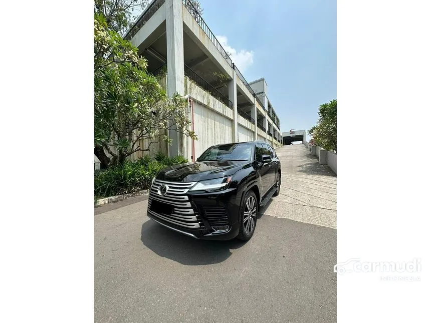 2023 Lexus LX600 Wagon