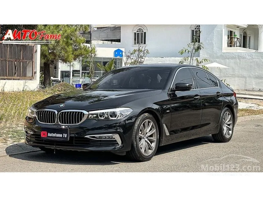 Jual Mobil BMW 520i 2018 Luxury 2.0 di DKI Jakarta Automatic Sedan Hitam Rp 585.000.000