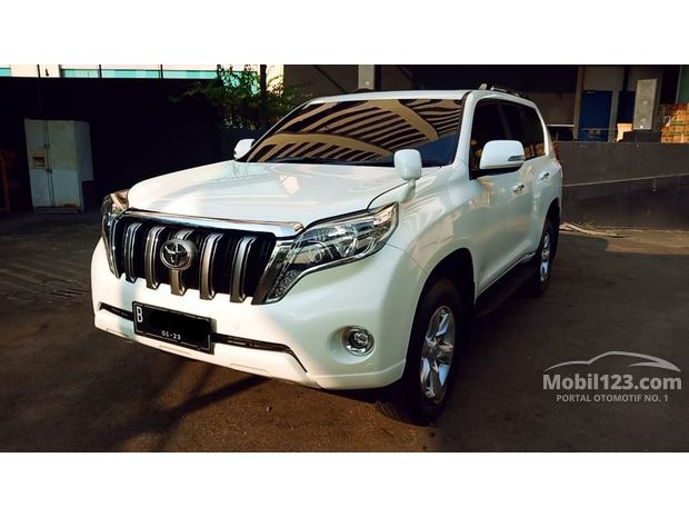 Land Cruiser Prado Toyota Murah 74 mobil dijual di 