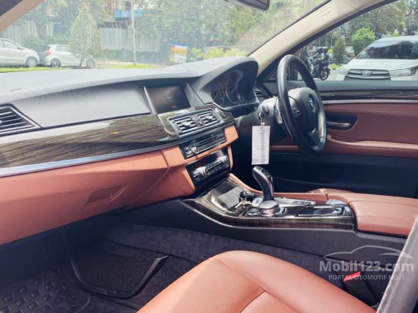 Jual Mobil BMW 528i 2021 Luxury 2 0 di Jawa Barat Jual Mobil BMW 528i 2021 Luxury 2 0 di Jawa Barat