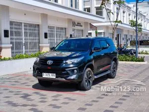 2019 Toyota Fortuner 2.4 VRZ TRD 4X2 SUV