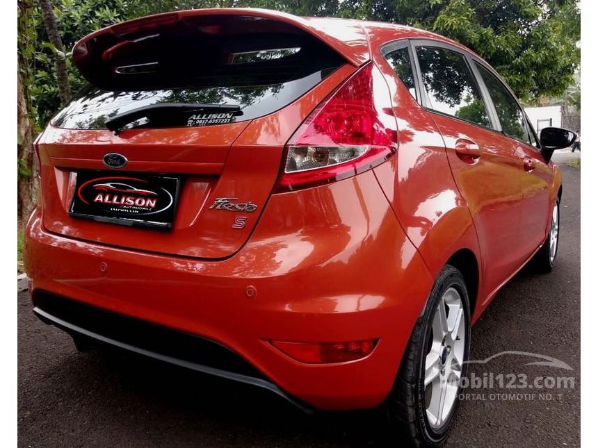 Jual Mobil  Ford  Fiesta  2010 Sport 1 6 di Jawa Barat 