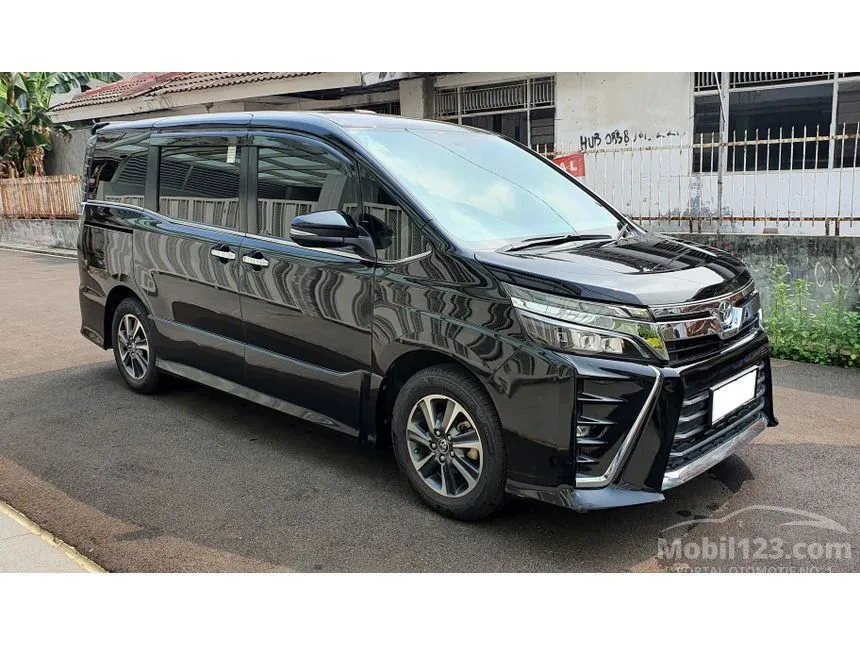 2019 Toyota Voxy MPV
