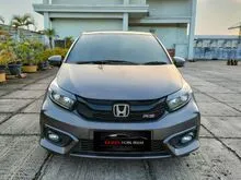Honda Brio 1.2 RS CVT Facelift AT 2018 Abu-Abu TDP 60jt Kondisi mobil istimewa bergaransi dan dijamin siap pakai