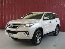 2017 Toyota Fortuner 2.8 (ปี 15-18) V SUV AT