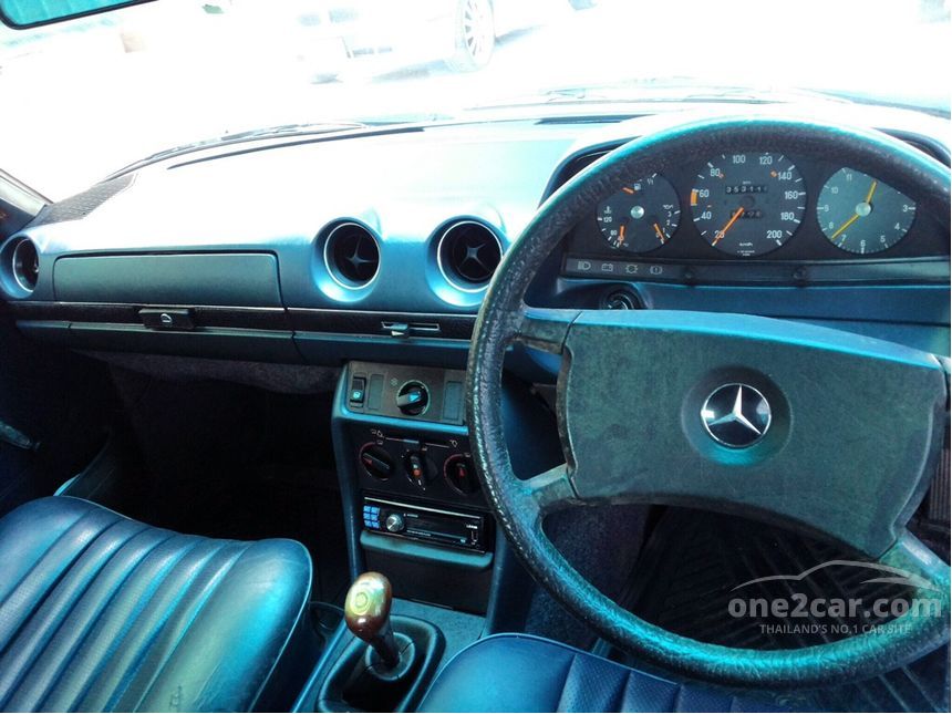 1982 Mercedes-Benz 230E Classic Sedan