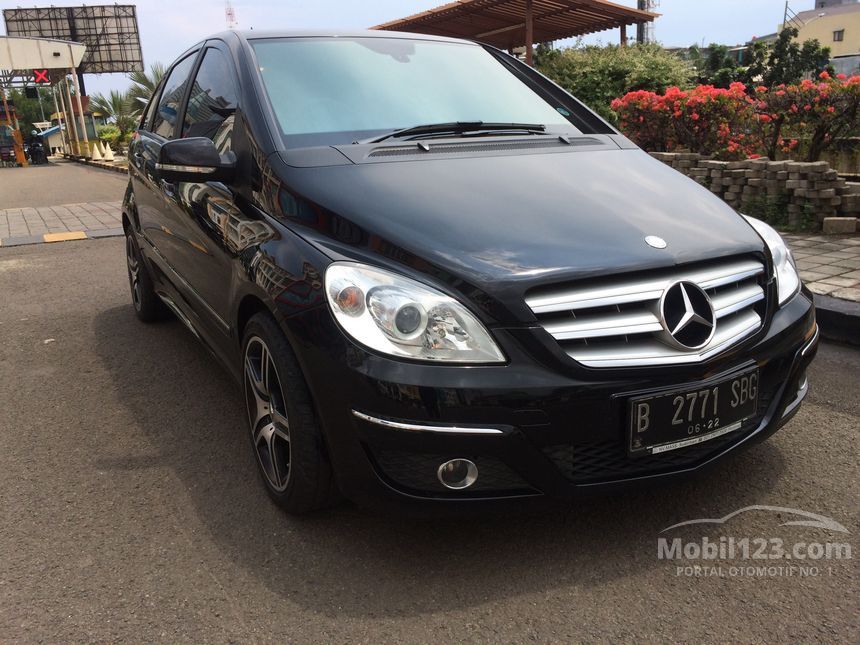 Jual Mobil Mercedes-Benz B180 2011 B180 1.7 Di DKI Jakarta Automatic ...