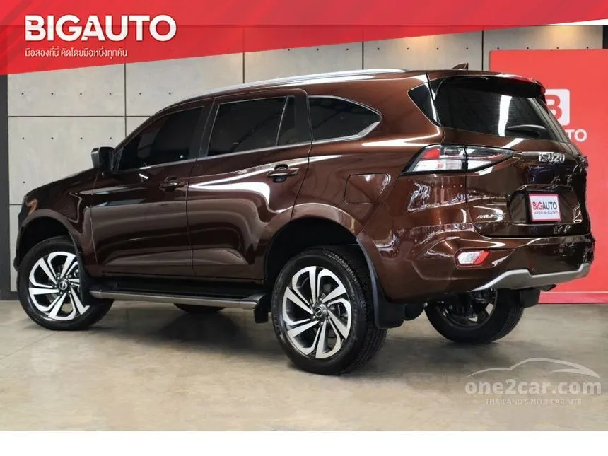 2022 Isuzu MU-X Ultimate SUV