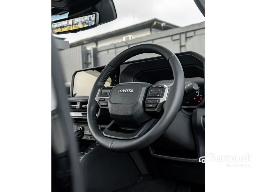 2024 Toyota Land Cruiser Prado VX SUV