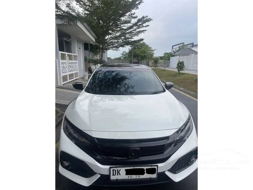 Jual Mobil Honda Civic 2018 E 1.5 di Bali Automatic Hatchback Putih Rp 385.000.000