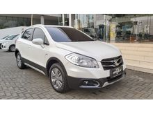 Suzuki SX4 S-Cross AT 2016 BERGARANSI NASIONAL LIKE NEW
