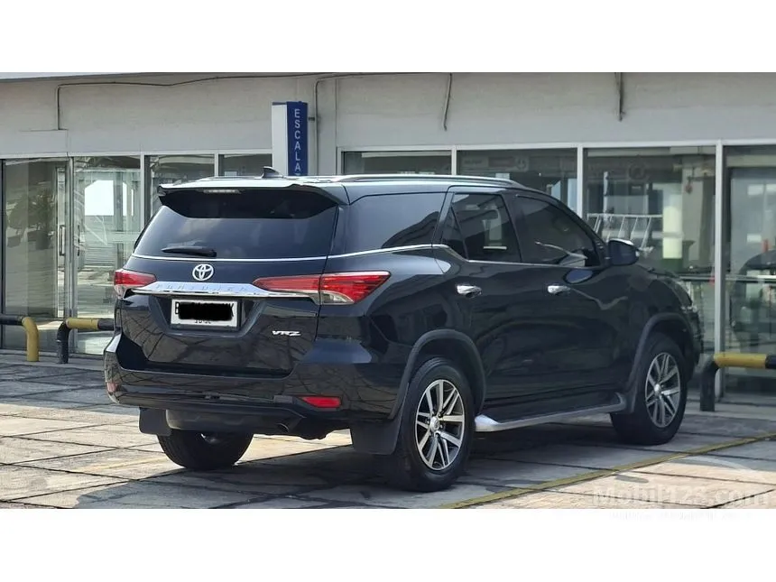 2016 Toyota Fortuner VRZ 4X2 SUV