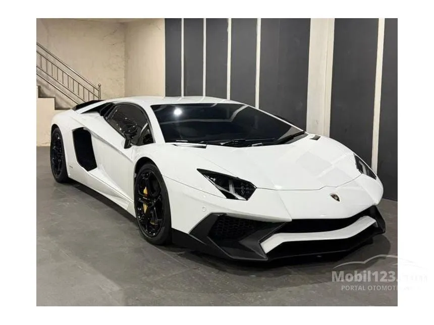 2012 Lamborghini Aventador LP700-4 Coupe