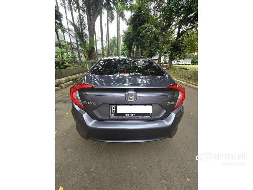 2016 Honda Civic ES Sedan