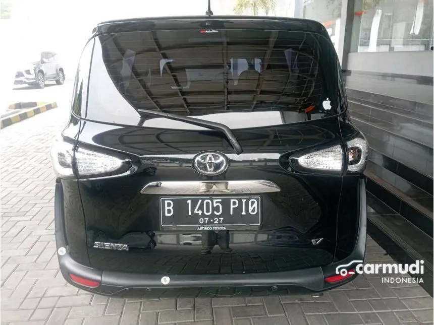 2017 Toyota Sienta V MPV