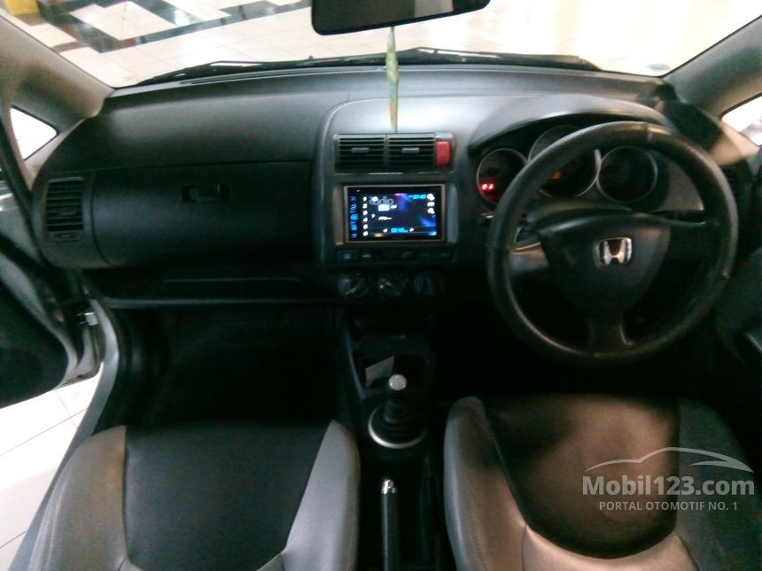 Jual Mobil  Honda Jazz  2004  i DSI 1 5 di Jawa Timur Manual 