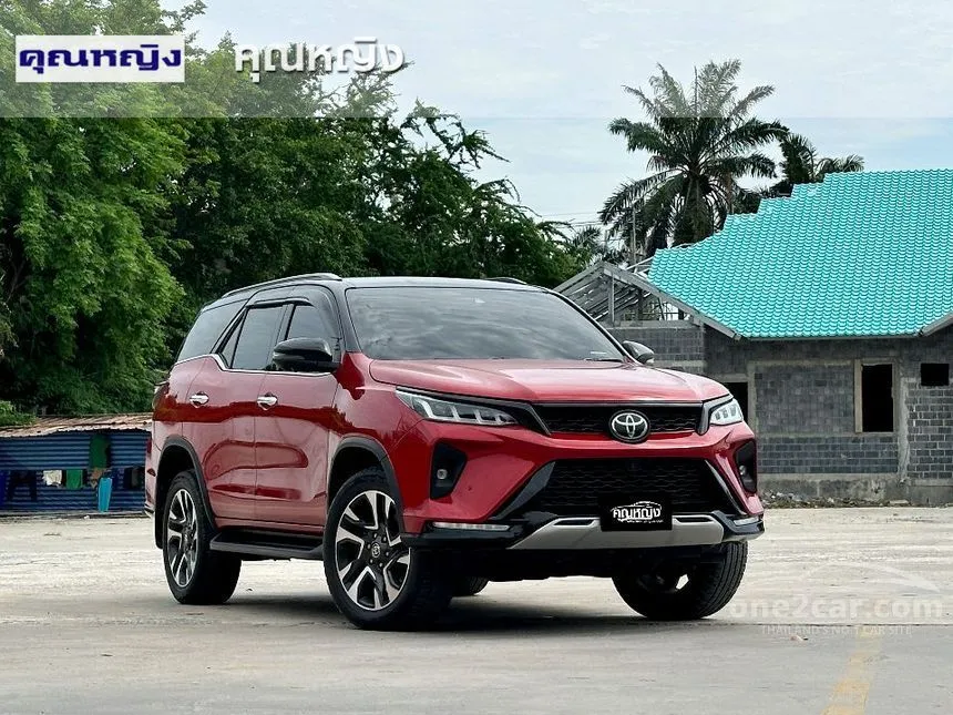2022 Toyota FORTUNER Legender (Black top) SUV