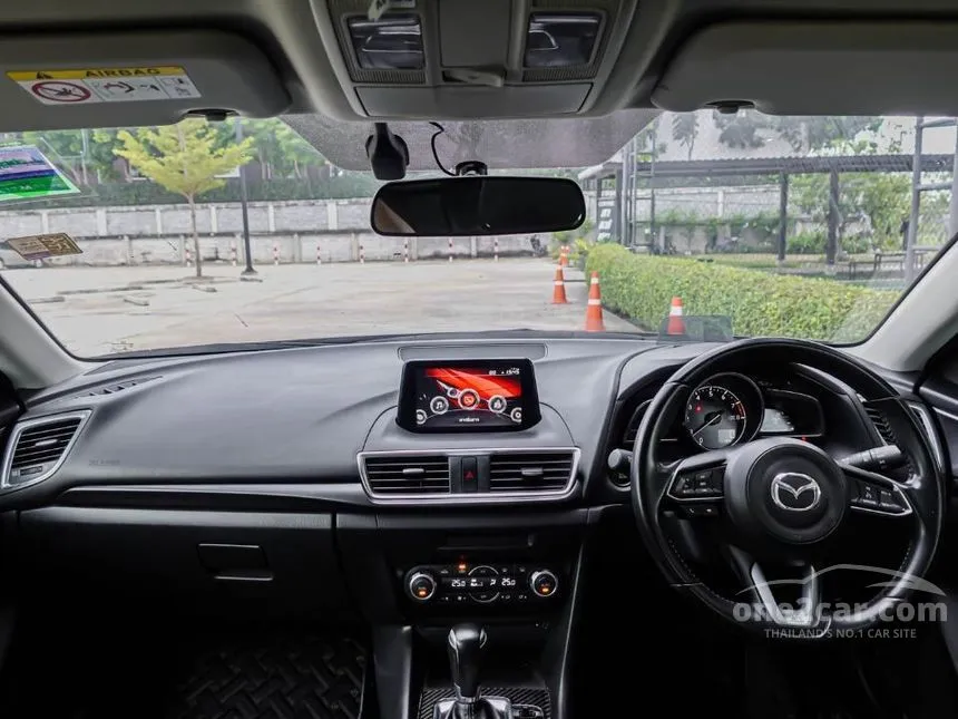 2018 Mazda 3 S Sports Hatchback