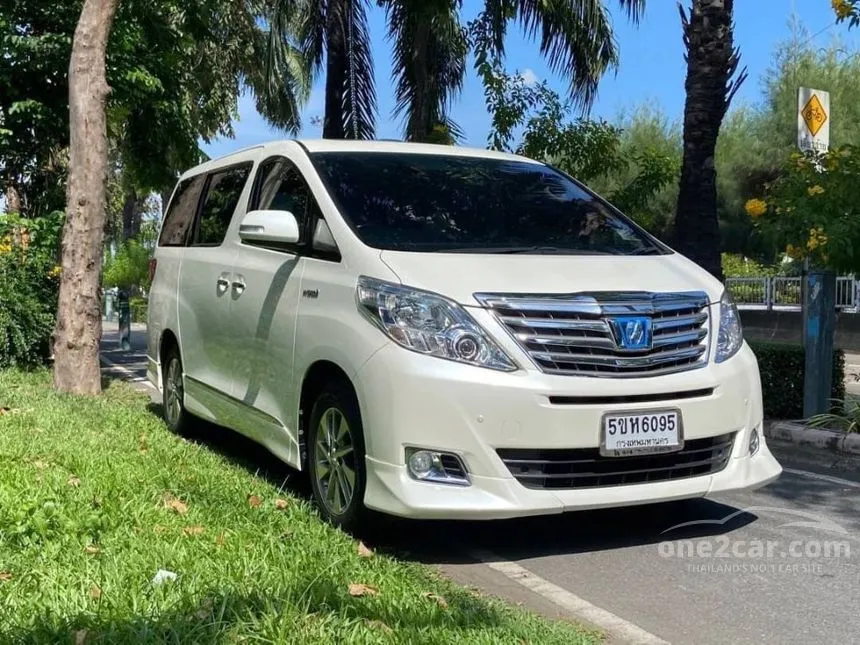 2012 Toyota Alphard HV Van