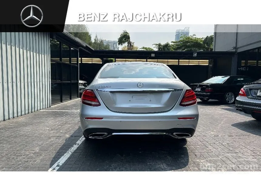 2016 Mercedes-Benz E220 d AMG Dynamic Sedan