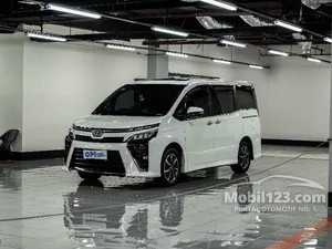2018 Toyota Voxy 2.0 MPV