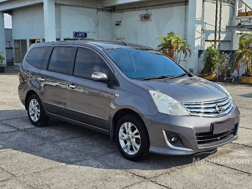 2013 Nissan Grand Livina Ultimate MPV