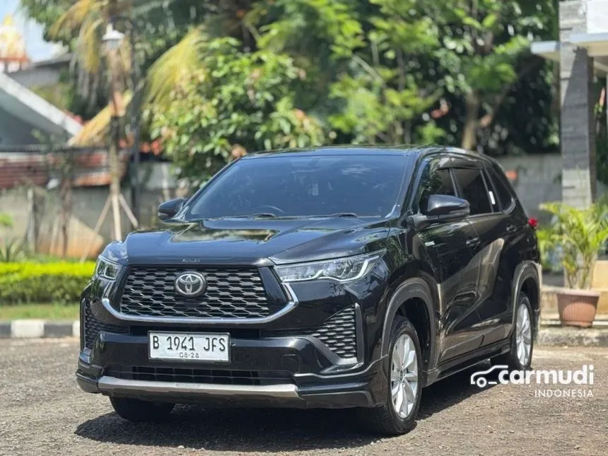 2023 Toyota Kijang Innova Zenix V HV (Premium Color) MPV