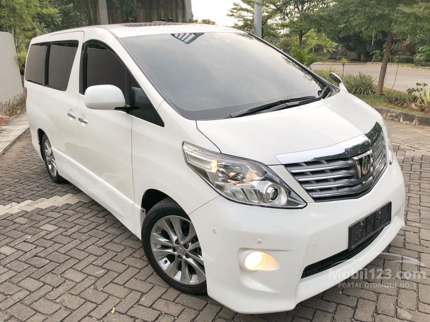 Toyota alphard 2011