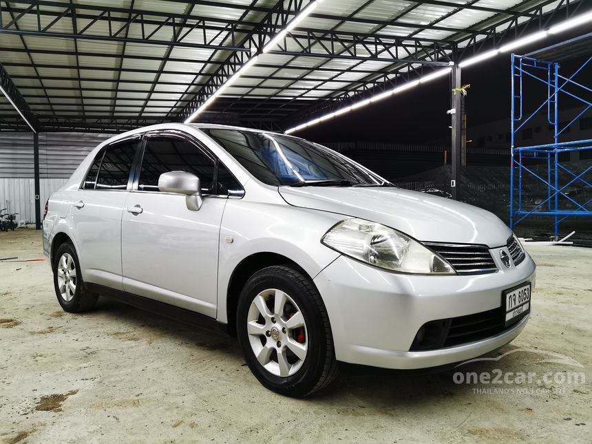 Nissan tiida 2008 седан