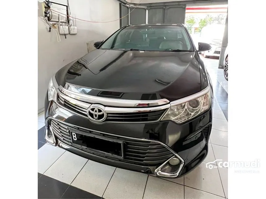 2015 Toyota Camry V Sedan