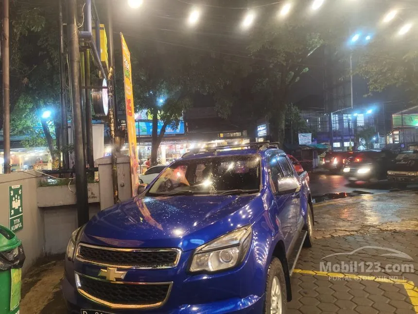 Jual Mobil Chevrolet Colorado 2012 LTZ Crew Cab 2.4 di Jawa Barat Manual Pickup Biru Rp 180.000.000