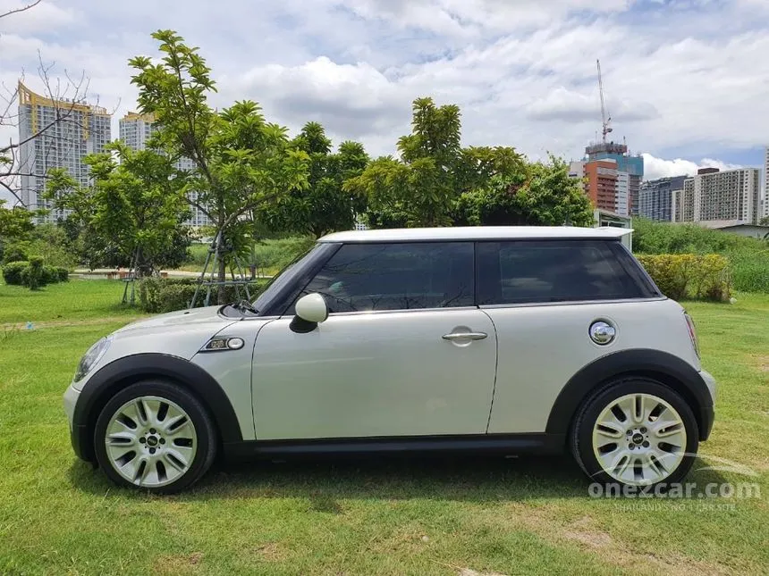 2010 Mini Cooper S Hatchback