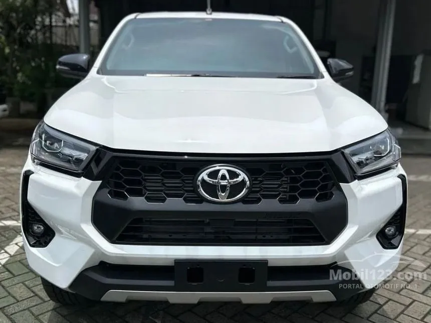 Jual Mobil Toyota Hilux 2024 V Dual Cab 2.4 di Jawa Barat Automatic Pick