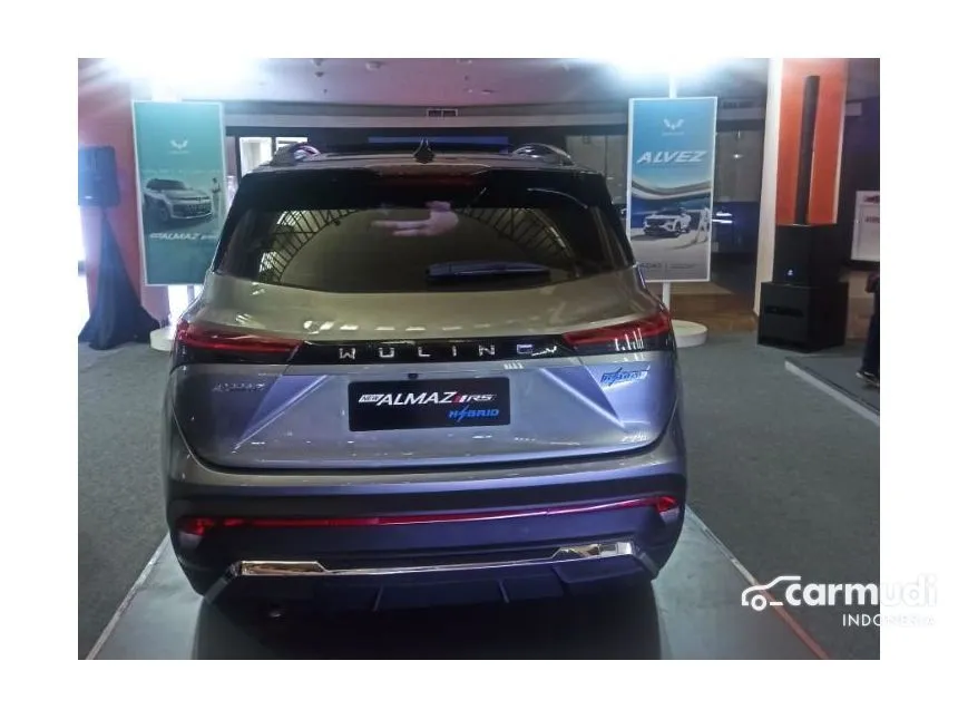 2024 Wuling Almaz RS Hybrid Wagon