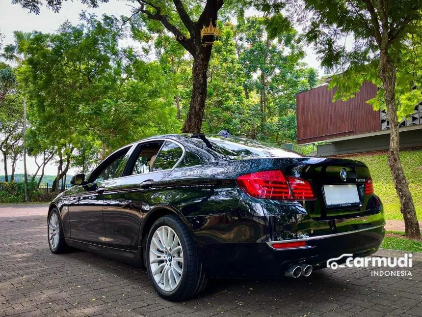 2014 BMW 528i Luxury Sedan