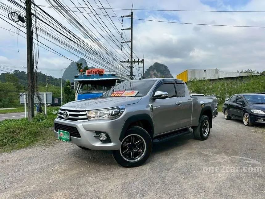 2016 Toyota HILUX REVO E Prerunner Smart Cab Pickup