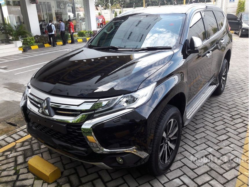 Download Gambar Mobil Pajero  Sport Hitam  RIchi Mobil