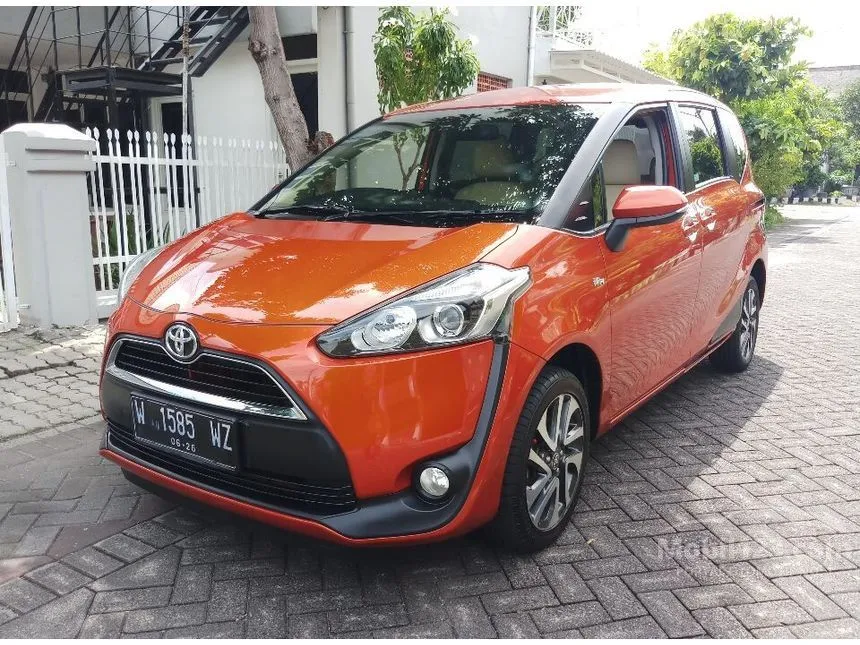 Jual Mobil Toyota Sienta 2016 V 1.5 di Jawa Timur Automatic MPV Orange Rp 175.000.000