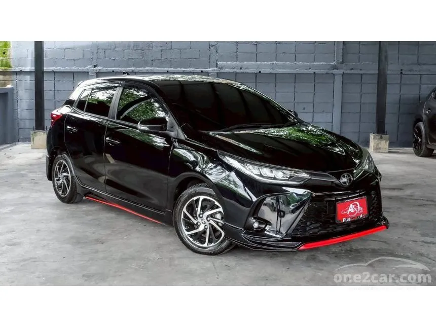 2021 Toyota YARIS Sport Premium Hatchback