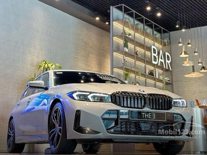 Jual Mobil BMW 330i 2024 M Sport Pro 2.0 di DKI Jakarta Automatic Sedan Abu