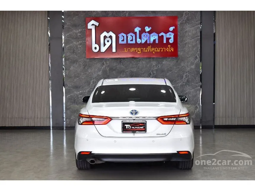 2022 Toyota CAMRY HEV Premium Luxury Sedan