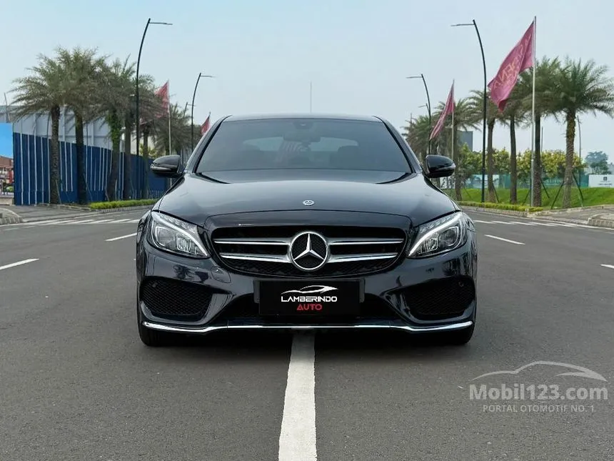 2017 Mercedes-Benz C200 AMG Line Sedan