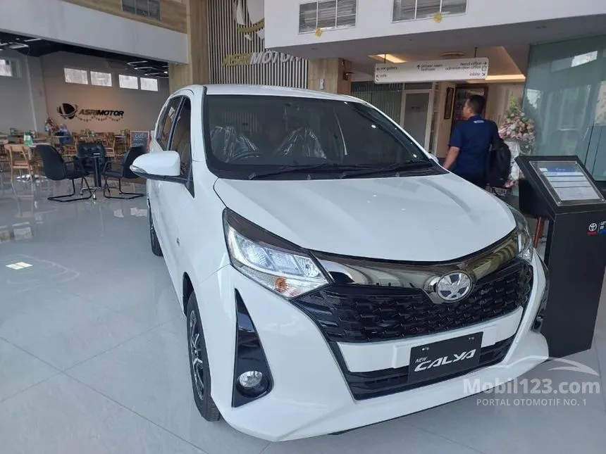 Jual Mobil Toyota Calya 2024 G 1.2 di Jawa Timur Automatic MPV Putih Rp 189.000.000
