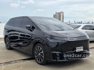 2025 Xpeng X9 Luxury Van