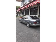 1991 Mercedes-Benz 230E W124 Sedan Terawat Milik Pribadi