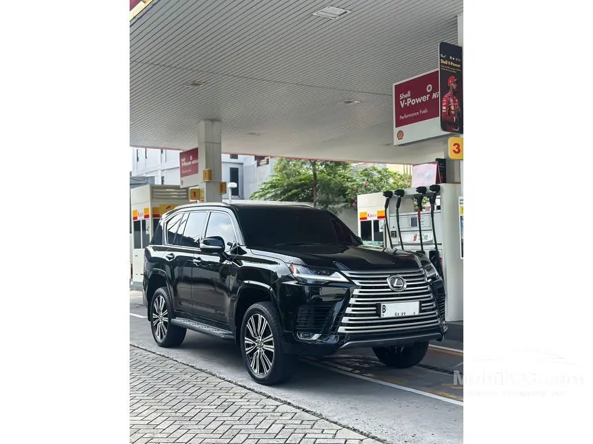 2023 Lexus LX 600 VIP SUV