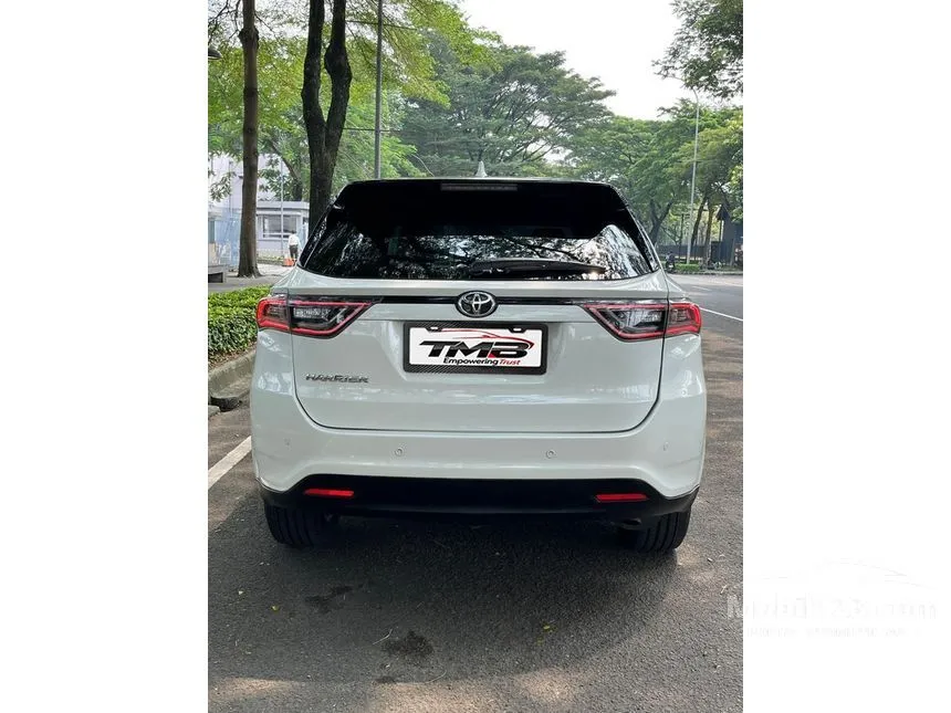 2014 Toyota Harrier SUV
