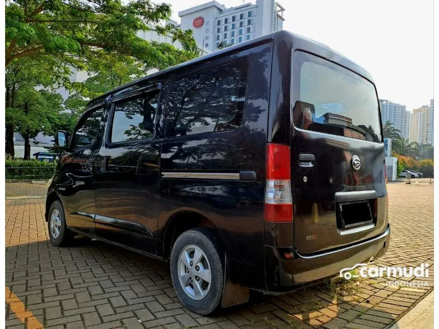2022 Daihatsu Gran Max Mini Bus D PS Van