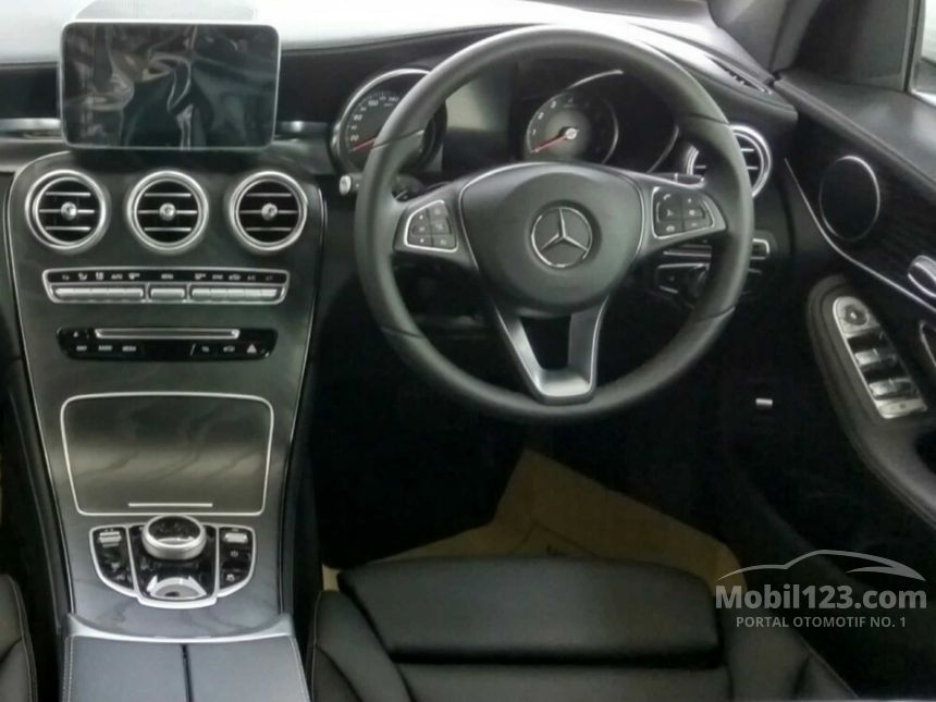 2017 Mercedes-Benz GLC250 Exclusive 4MATIC SUV